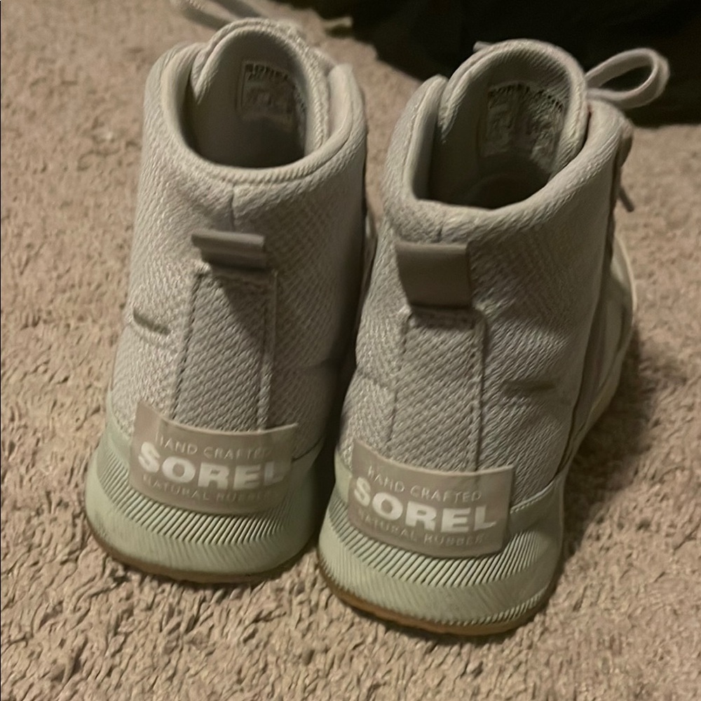 Sorel High-Top Sneakers - Gray and teal